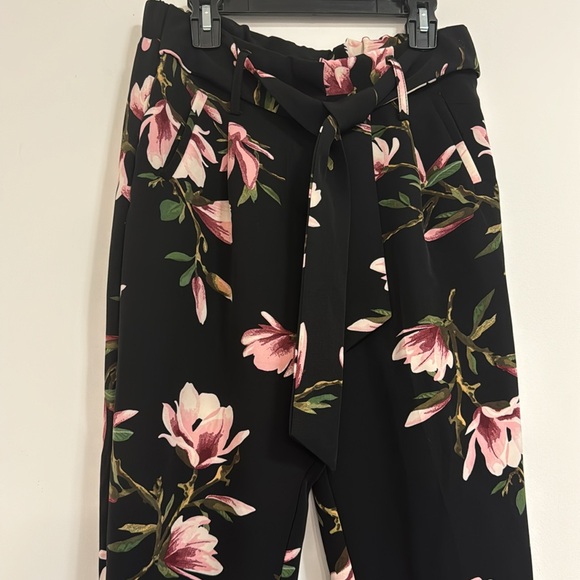 Like an angel floral women’s small pants - Picture 2 of 6